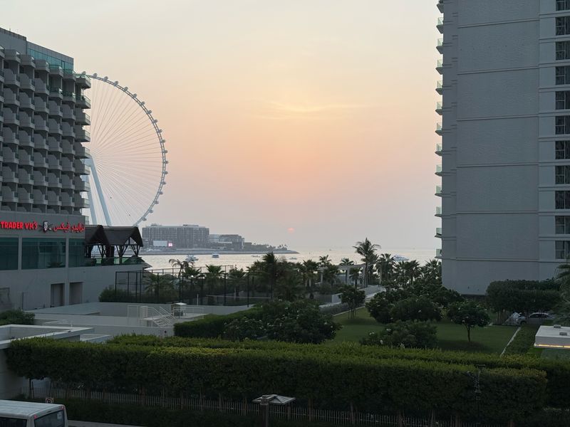 Dubai Sunset Wheel