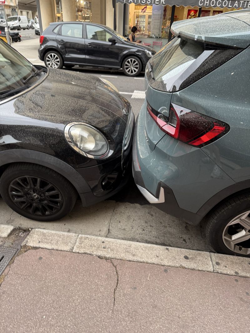 Nice Street Parking